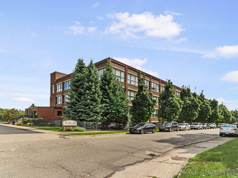 1st image of 533 Columbia Ave APT 18
