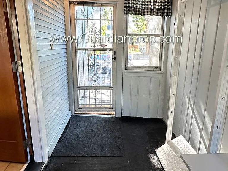3956 45th Ave S — Photo 14