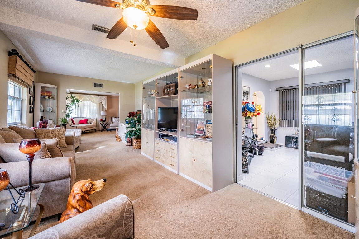 next background image