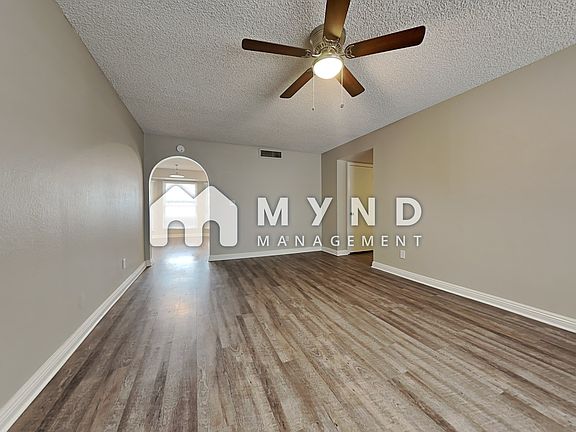 4th image of 1801 W Potter Dr