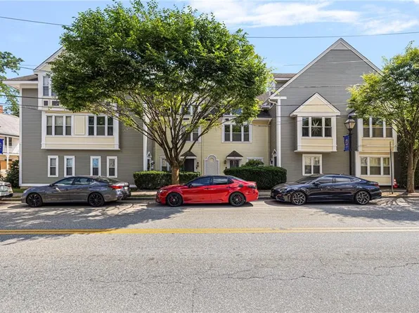 47 King St #3, East Greenwich, RI 02818