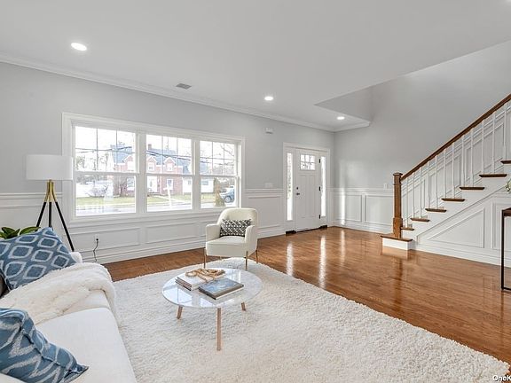 2nd image of 132 N Bergen Pl