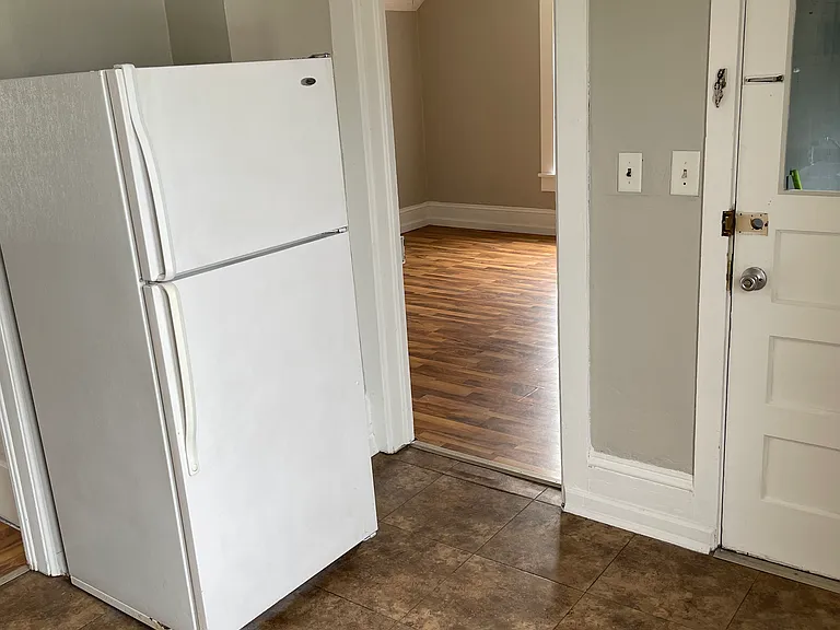 1033 Redfield St #1033 — Photo 6