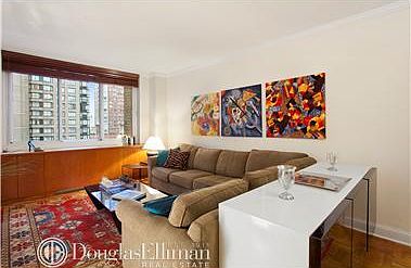 2nd image of 220 E 65th St APT 11K