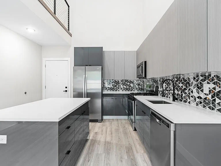 26 Grand St #4 — Photo 2