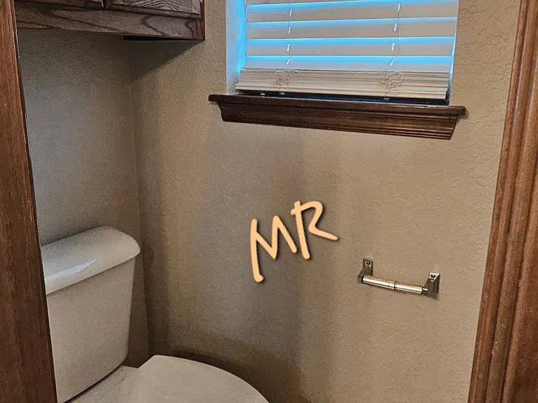 624 E Katelyn Ln — Photo 14