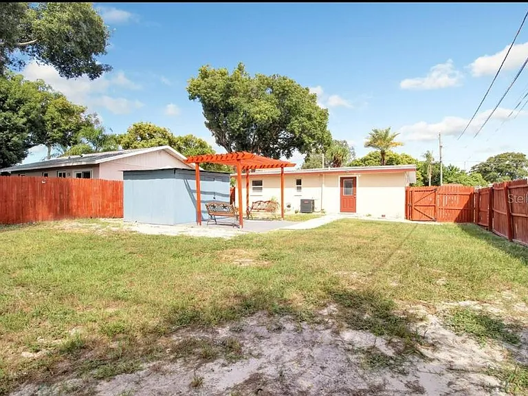 514 Ulelah Ave — Photo 8
