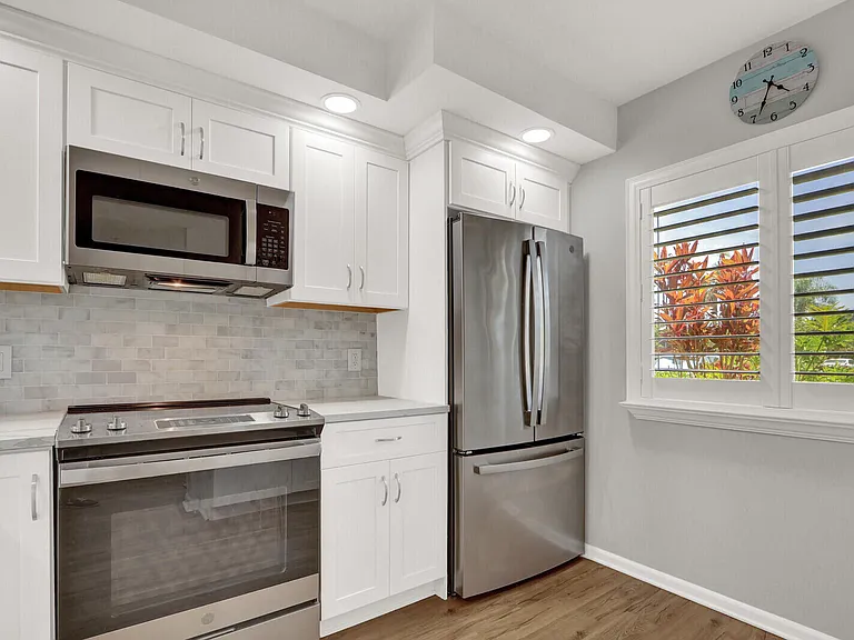 701 Seafarer Cir #105 — Photo 9
