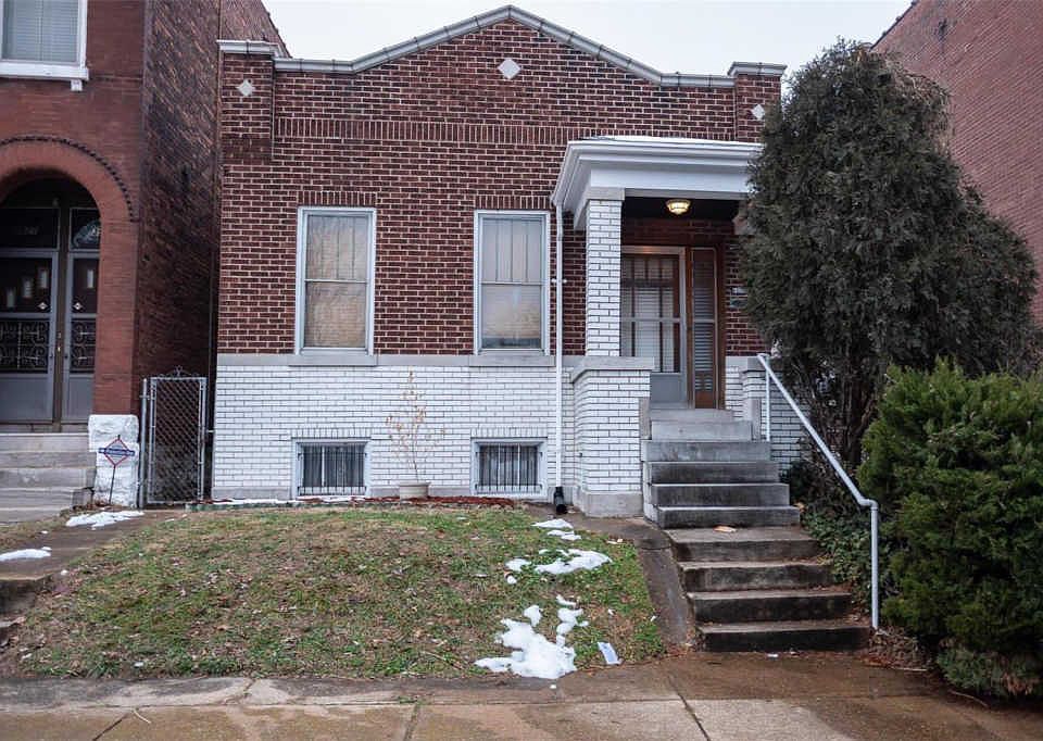 1st image of 3919 Iowa Ave