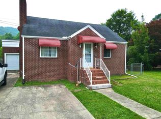 26 Kitson St, Weston, WV