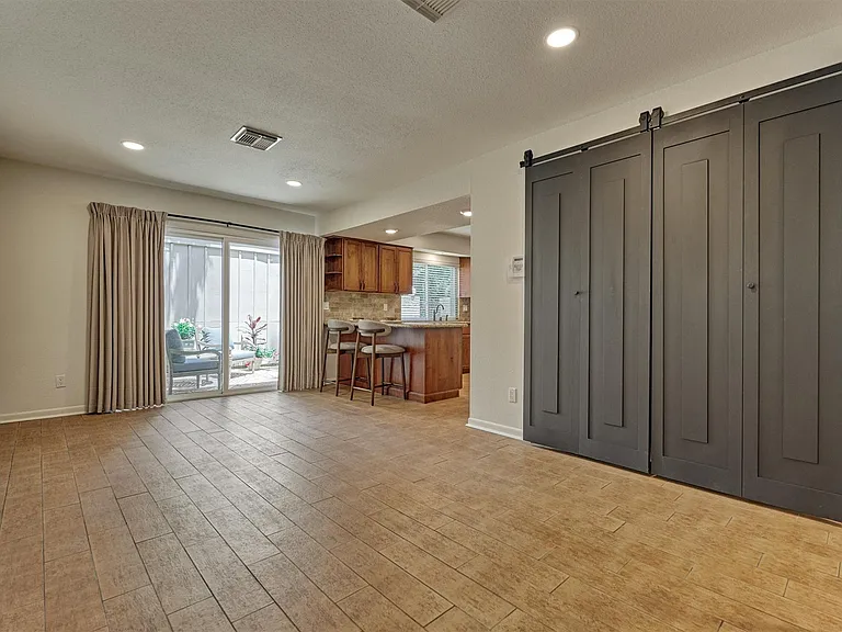 2351 W Settlers Way — Photo 22
