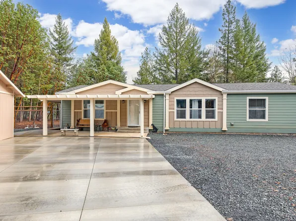 9005 Monument Dr, Grants Pass, OR 97526