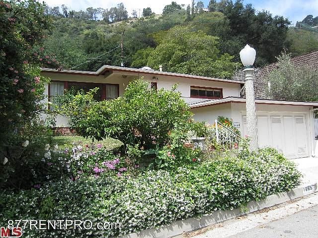 1st image of 1669 N Beverly Dr