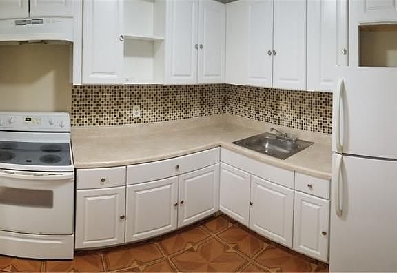 2nd image of 15205 6th Ave #D306