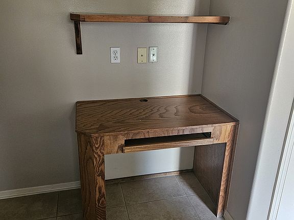 4th image of 1815 Horsetail Fls APT 4