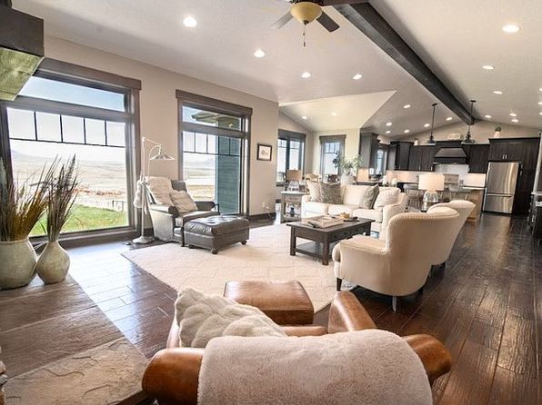 216 Pederson Rd