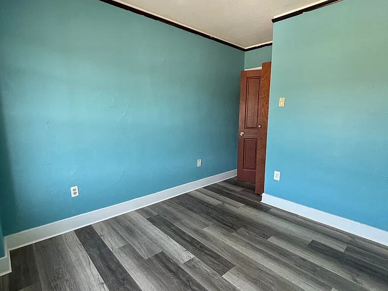 530 Emerson Ave #304 — Photo 5