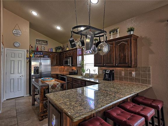 5th image of 1135 Vista View Dr