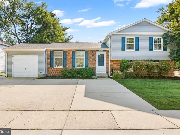 2935 Beaver Brook Ct, Pasadena, MD 21122