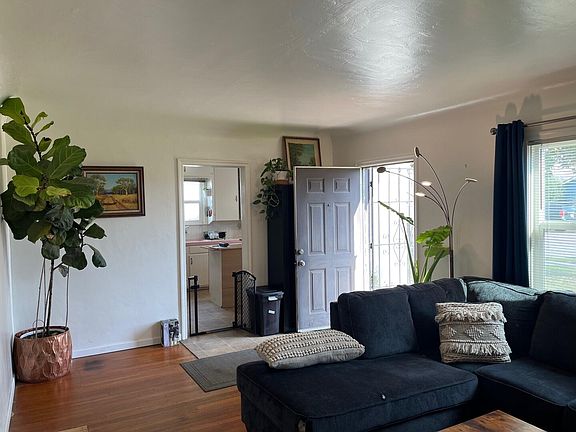 5th image of 1037 N Highland Street