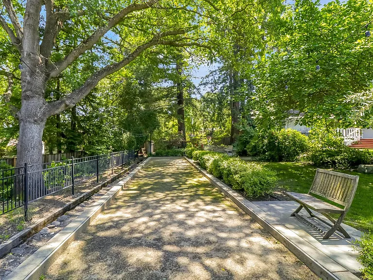 1064 Westridge Ave — Photo 33