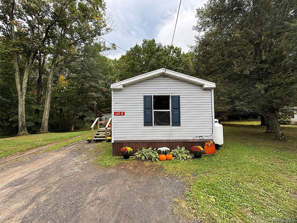 1st image of 25 Fawn Road #8