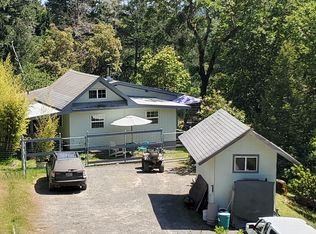 923 Sylvan Glade Rd, Blocksburg, CA 95514