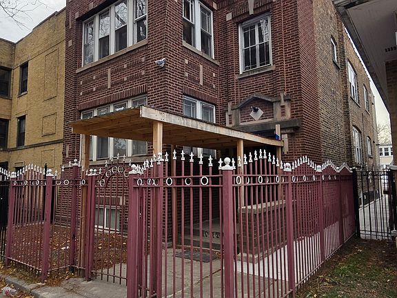 2nd image of 6112 S Whipple St #1B