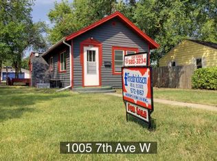 1005 7th Ave W, Williston, ND 58801