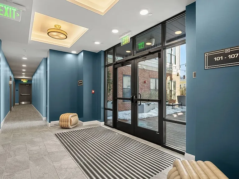 99 Foundry Pl #210 — Photo 4