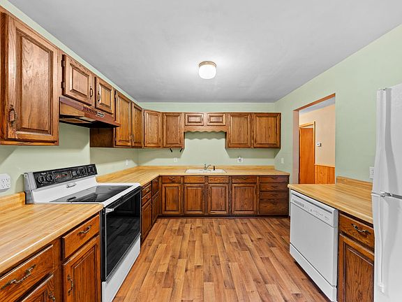 5th image of 1926 140th St