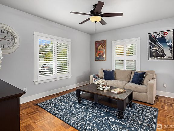 4th image of 3020 Gedney Street