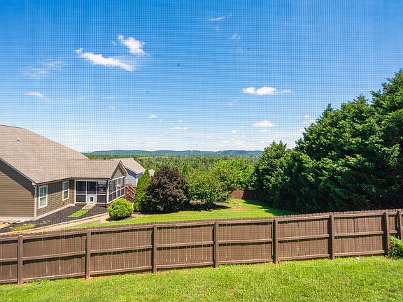 2nd image of 8155 Burgundy Cir