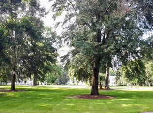 16 N Cres, Beaufort, SC 29906