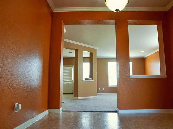 3rd image of 18111 Ravensbrook Ln
