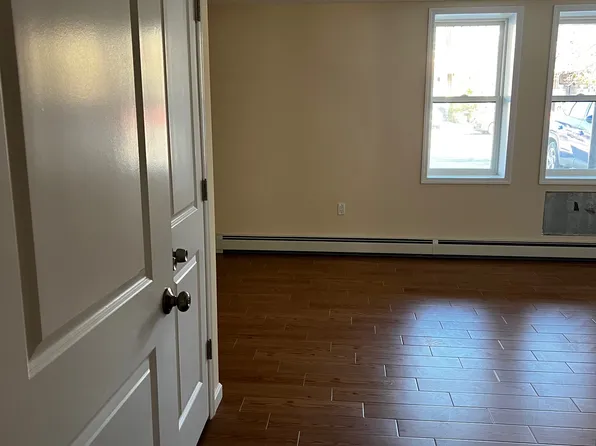 2126 Gerritsen Avenue image 15 of 23