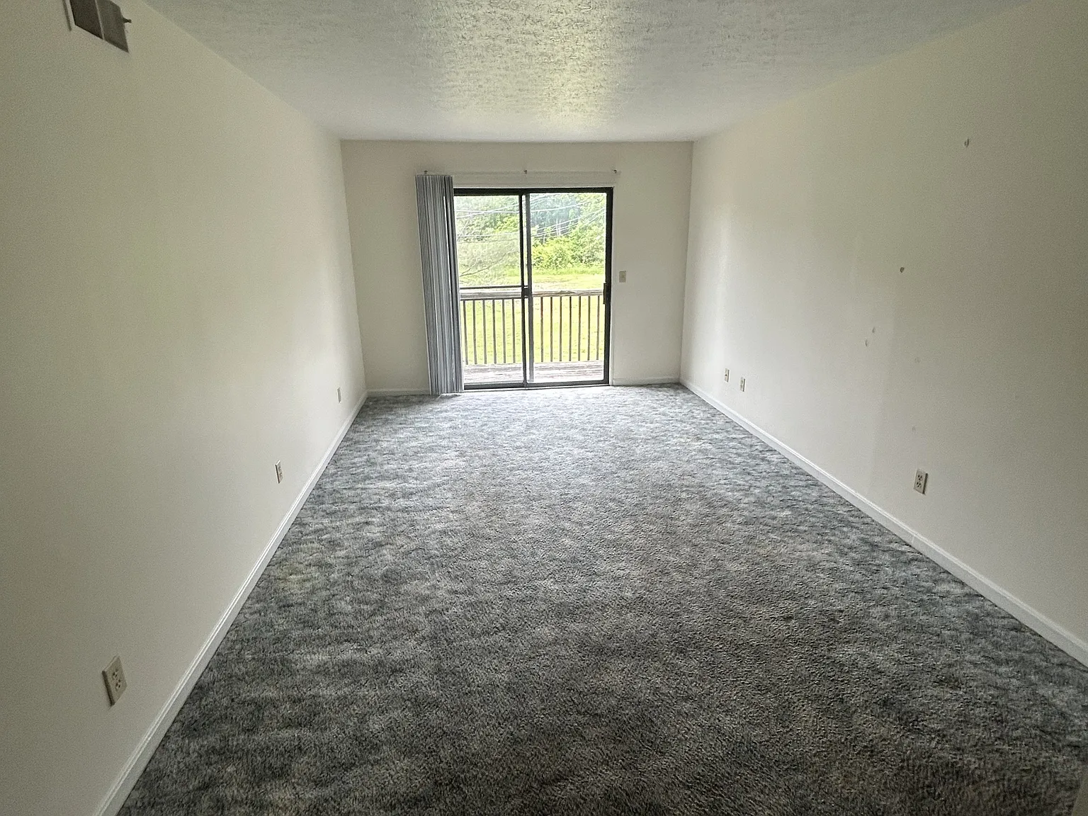 720 E Lincoln Trail - Unit 10 — Photo 1