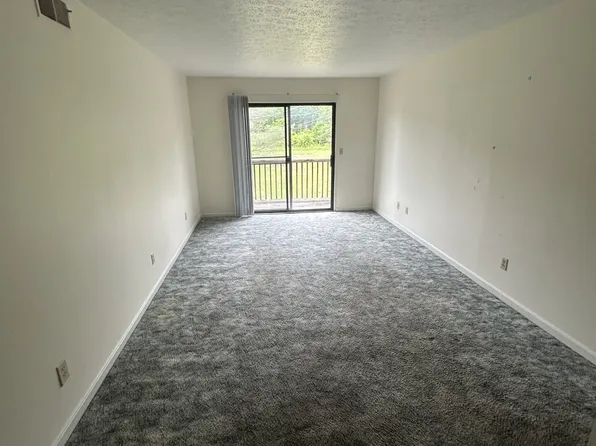 720 E Lincoln Trail Blvd, Radcliff, KY
