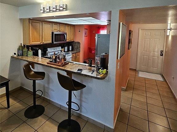 3rd image of 2201 E 5th St APT 12