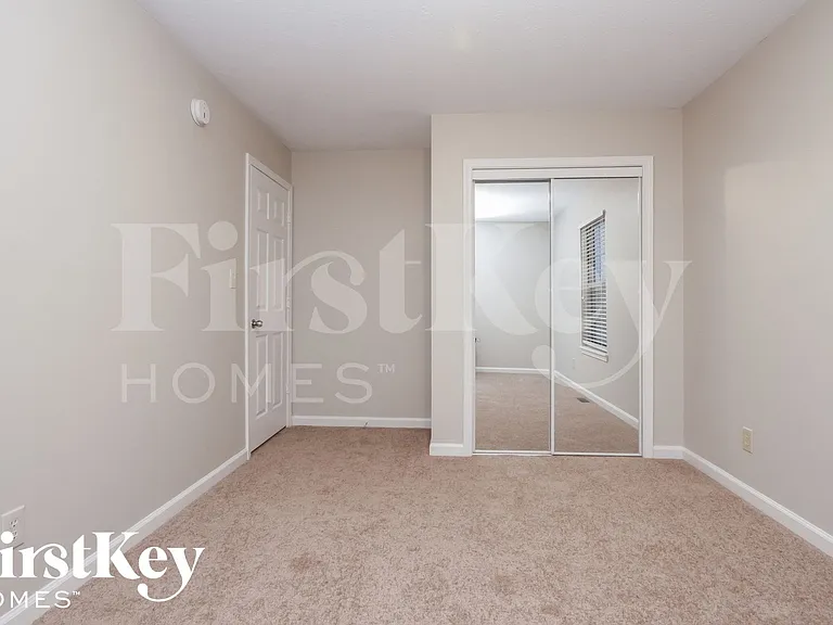 85 Westridge Blvd — Photo 12