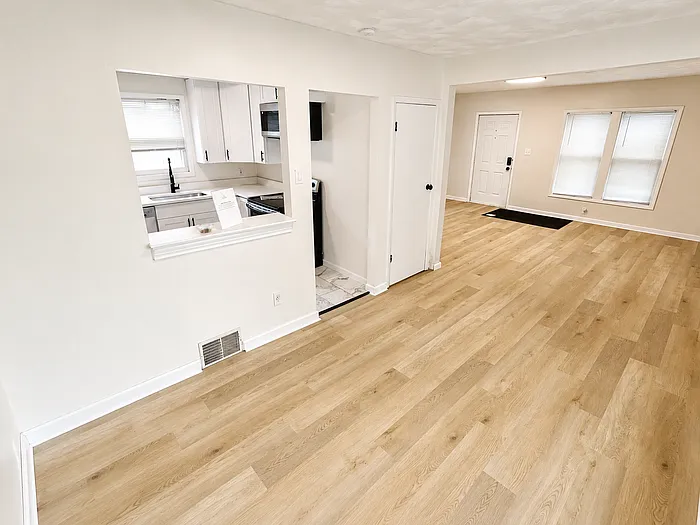 447 Cuyahoga St — Photo 3