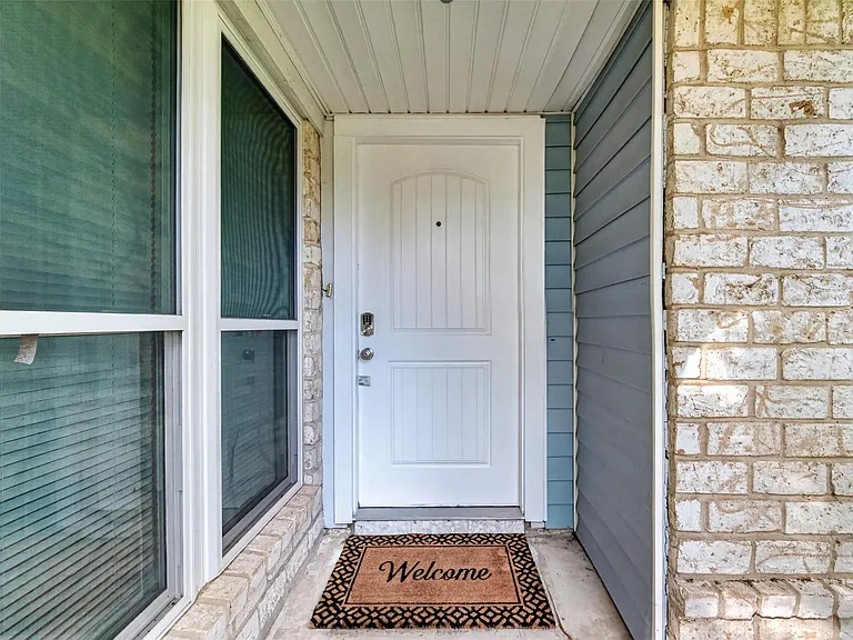 25503 Foxbriar Ln — Photo 25