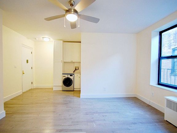 3rd image of 66 Saint Nicholas Pl #75B