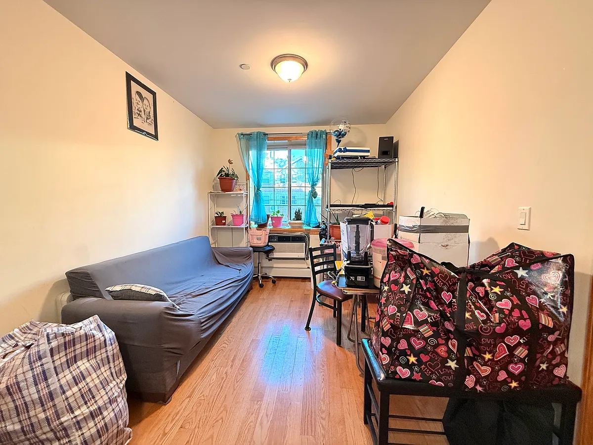 Building Photo - 41-12 69th St #2