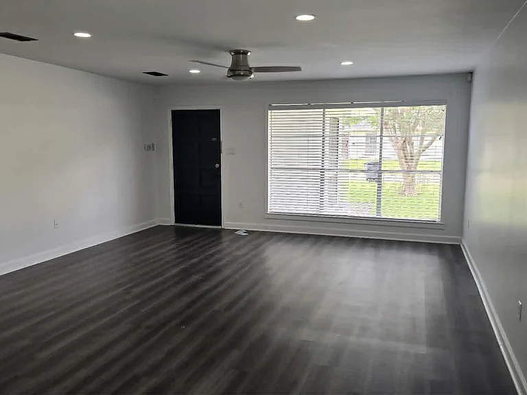 15110 Jester Ave — Photo 16