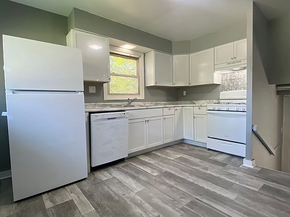 3rd image of 5559 Aspen Ave