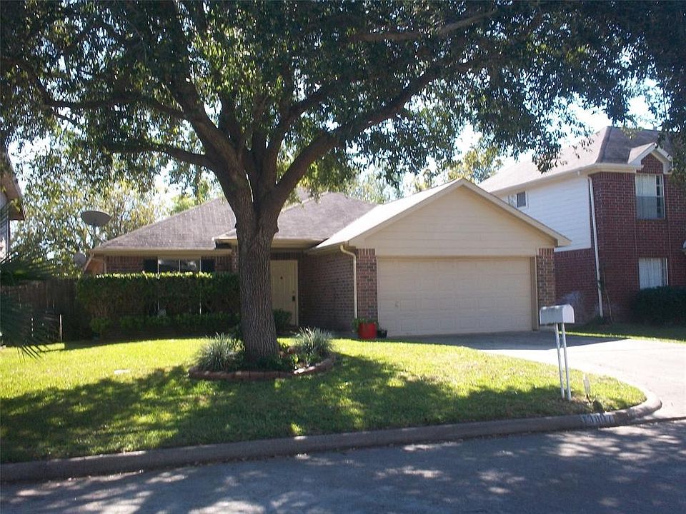 1st image of 13807 Naomi Hollow Ln
