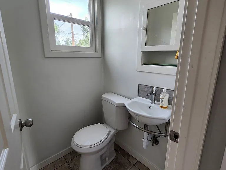 1014 Perkins Ave — Photo 12