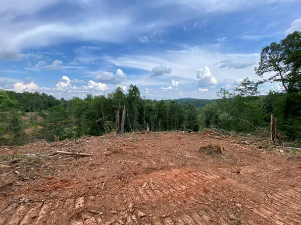 3 Boones Mill Rd, Boones Mill, VA 24065