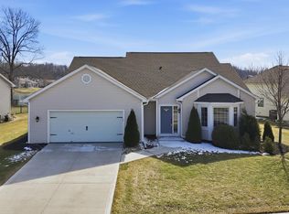 1017 Windsor Lake Dr, Fort Wayne, IN 46845